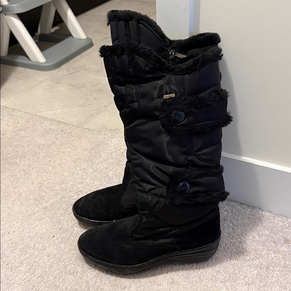 Pajar Black Winter Boots with Fur Trim - Picture 3 of 3
